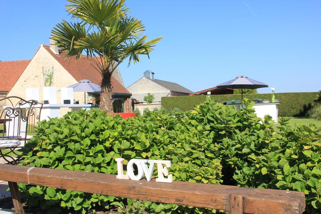 Domaine De La Vallee Aux Pages Paray-Douaville Ngoại thất bức ảnh