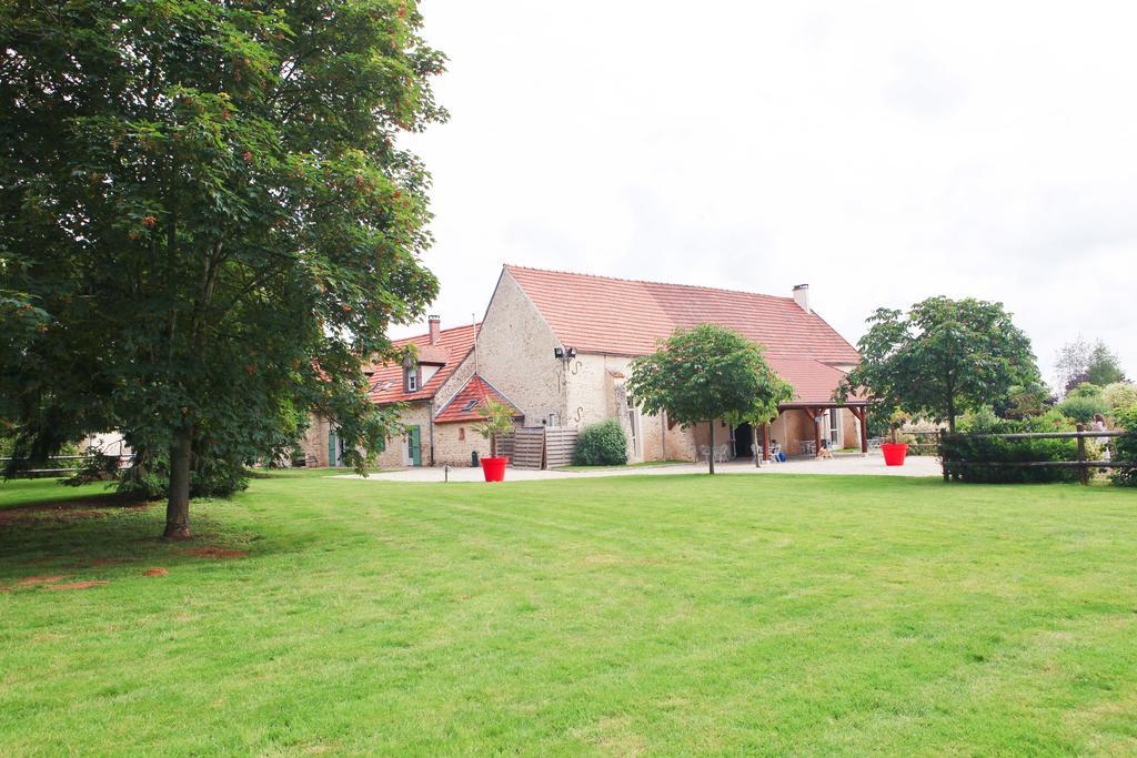 Domaine De La Vallee Aux Pages Paray-Douaville Ngoại thất bức ảnh