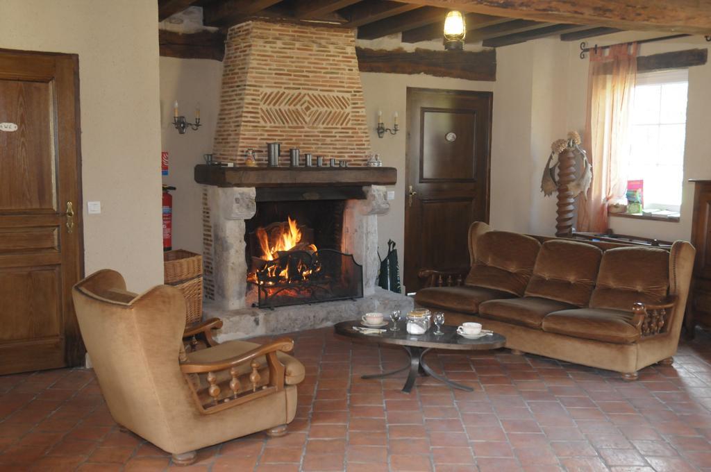 Domaine De La Vallee Aux Pages Paray-Douaville Ngoại thất bức ảnh